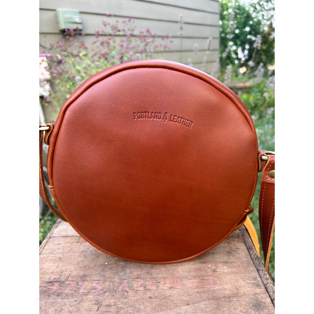Portland Leather Limited Edition Wildflower Large Circle Crossbody Bag HONEY - Picture 5 of 6